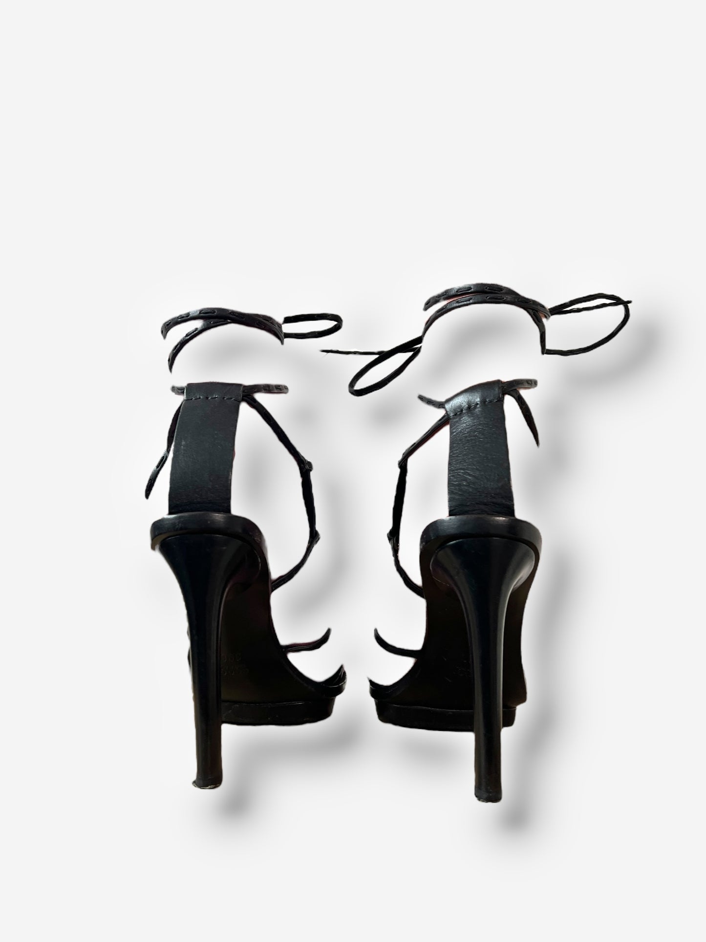 Gucci S/S 2002 Heart Cut-Out Leather Wrap Heels – Size 40