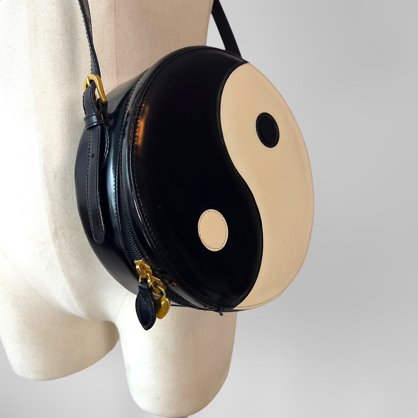 90s Moschino yin yang bag