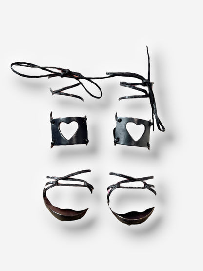 Gucci S/S 2002 Heart Cut-Out Leather Wrap Heels – Size 40