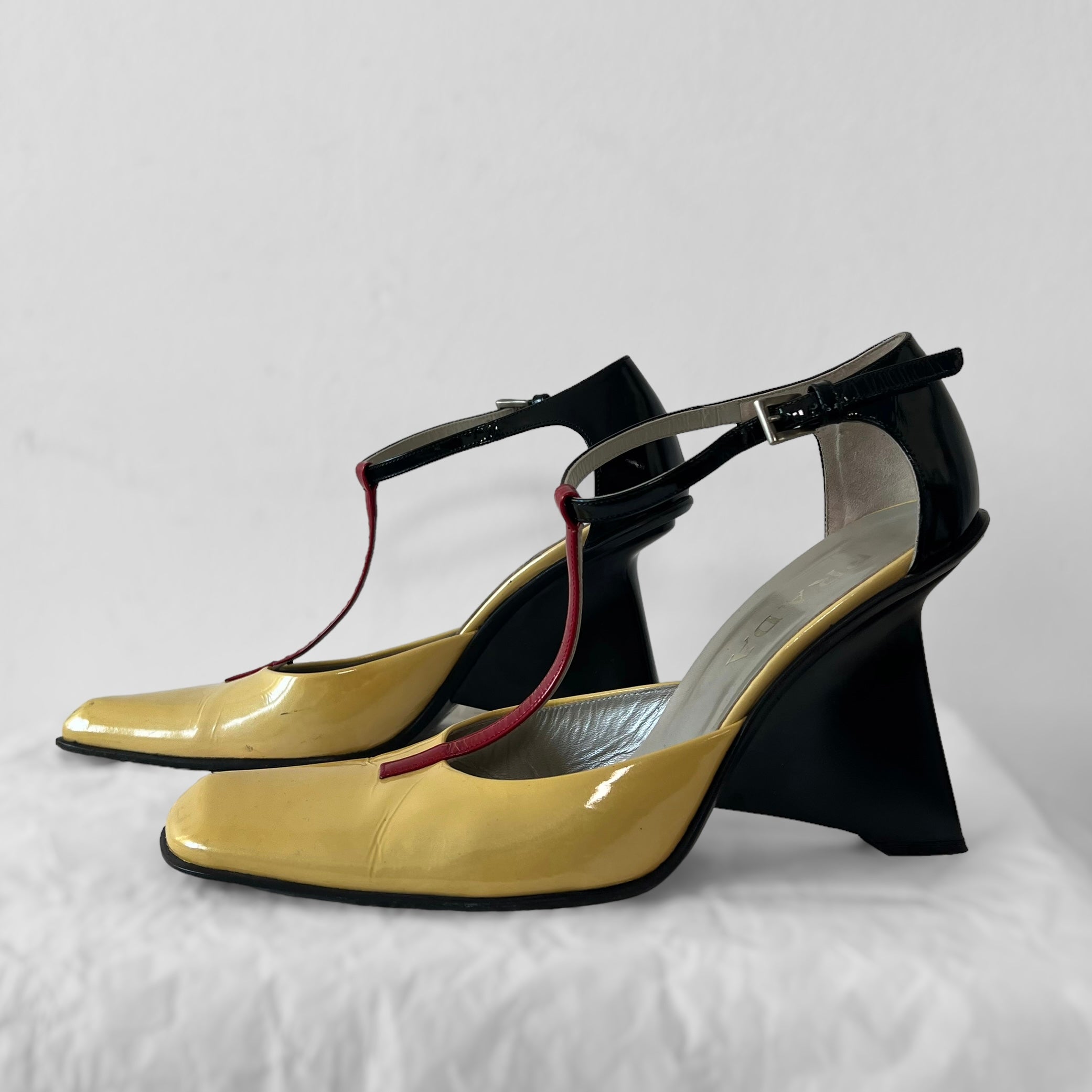 Prada 1998 patent wegded heels (40) – Herpium